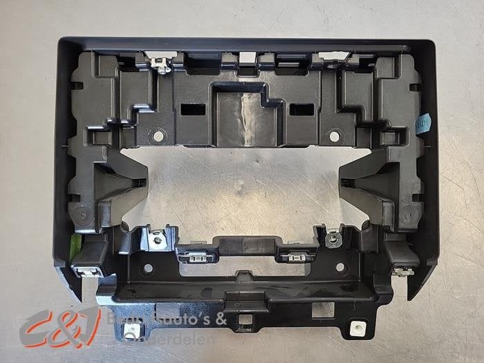 Radio omlijsting van een Renault Trafic, Gebruikt, -, Renault, -