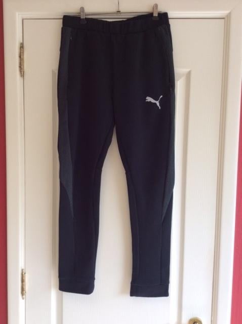 Te koop trainer broek maat S, Kleding | Heren, Puma, Blauw, Ophalen of Verzenden, Zo goed als nieuw