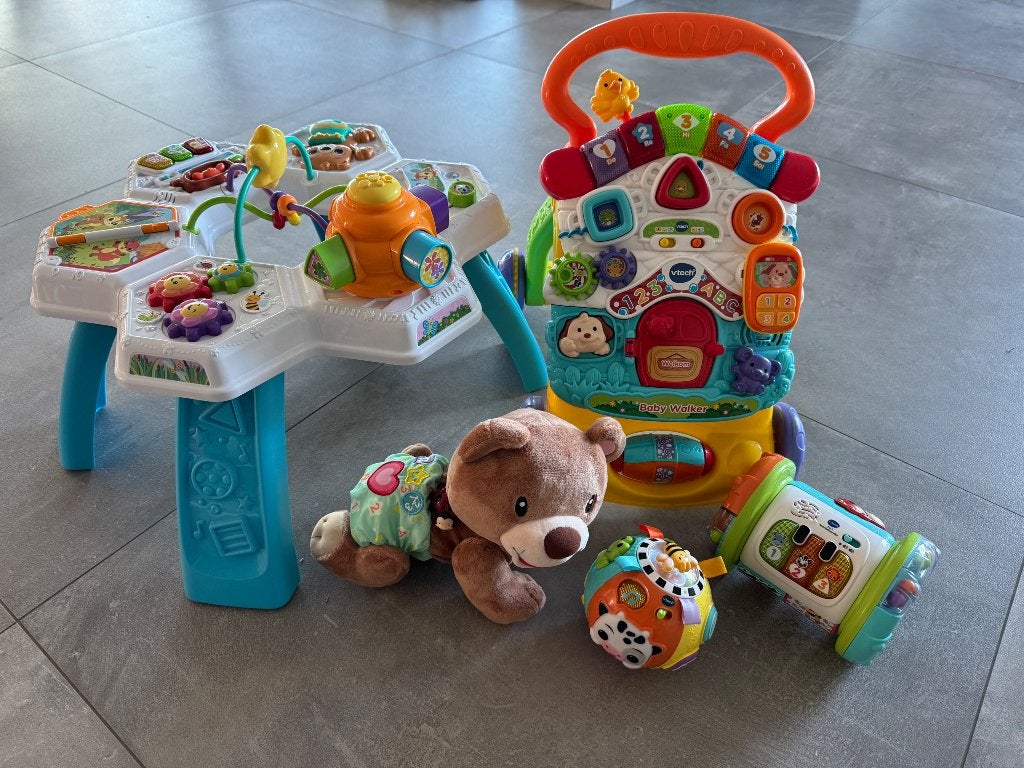 Vtech babyspeelgoed pakket nieuwprijs totaal €175, Kinderen en Baby's, Ophalen of Verzenden, Zo goed als nieuw, Babygym, Met licht