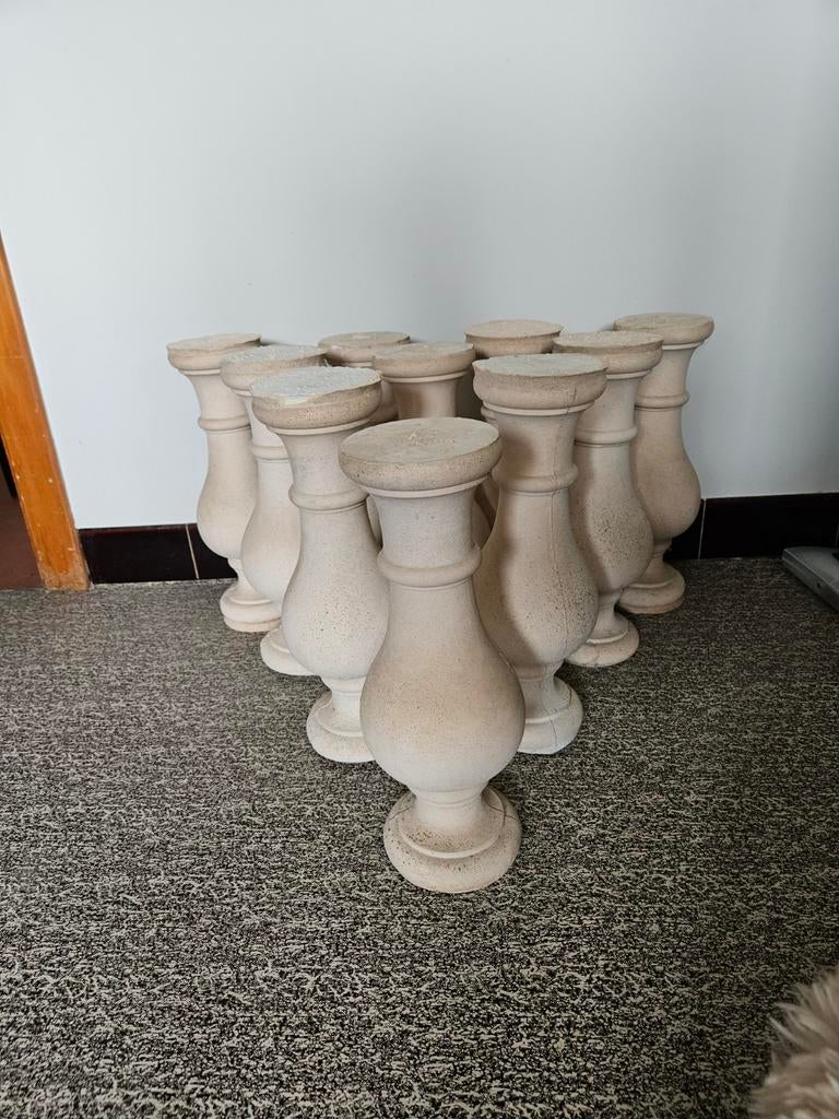 10 stuks zuilen soort steen