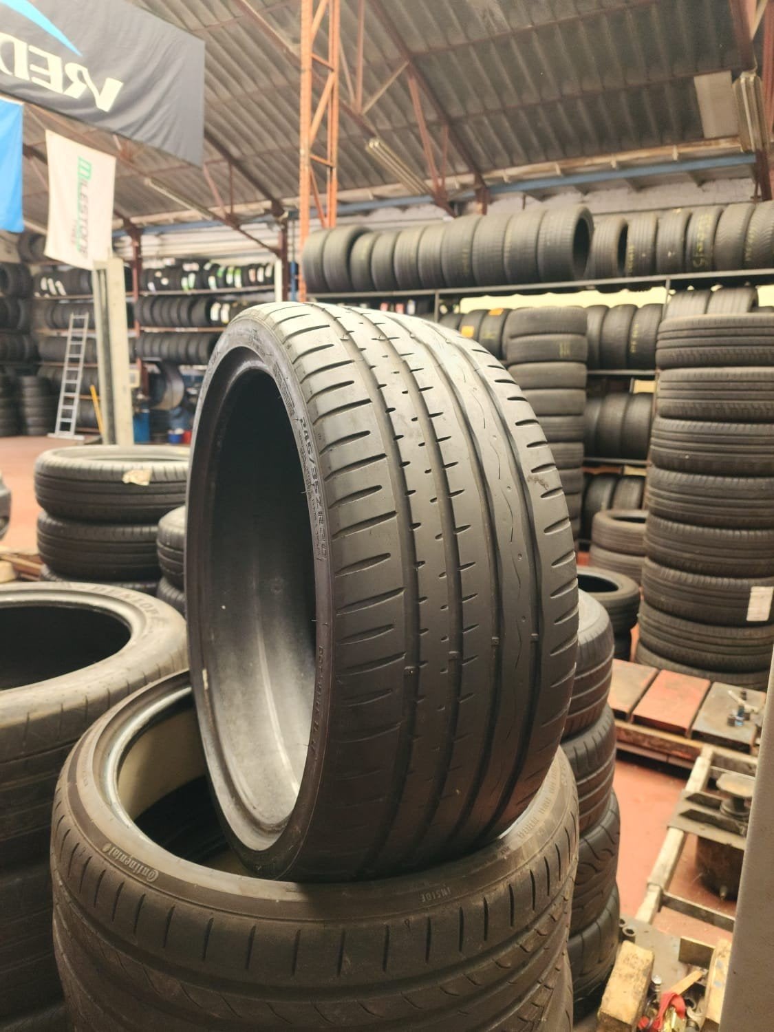 245/35R20 TOP QUALITÉ AVEC MONTAGE ET ÉQUILIBRAGE INCLUS, Autos : Pièces & Accessoires, Commande, Enlèvement