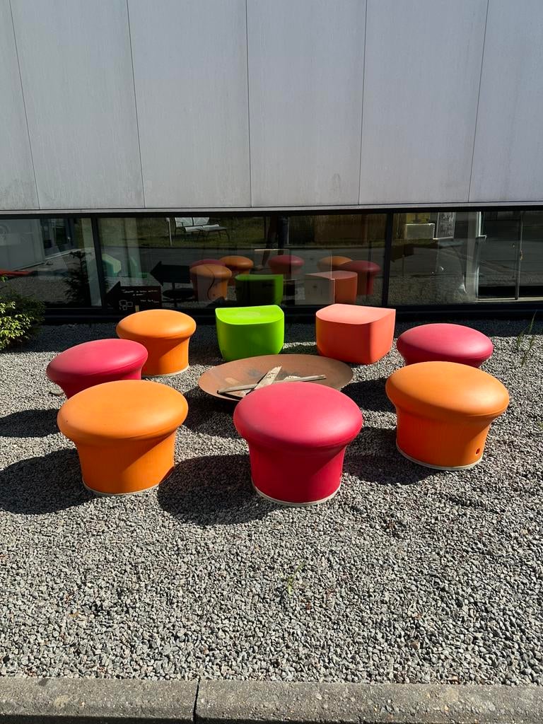 ASSISES DESIGN EXTÉRIEUR – COLLECTION COLORÉE, Enlèvement, Comme neuf