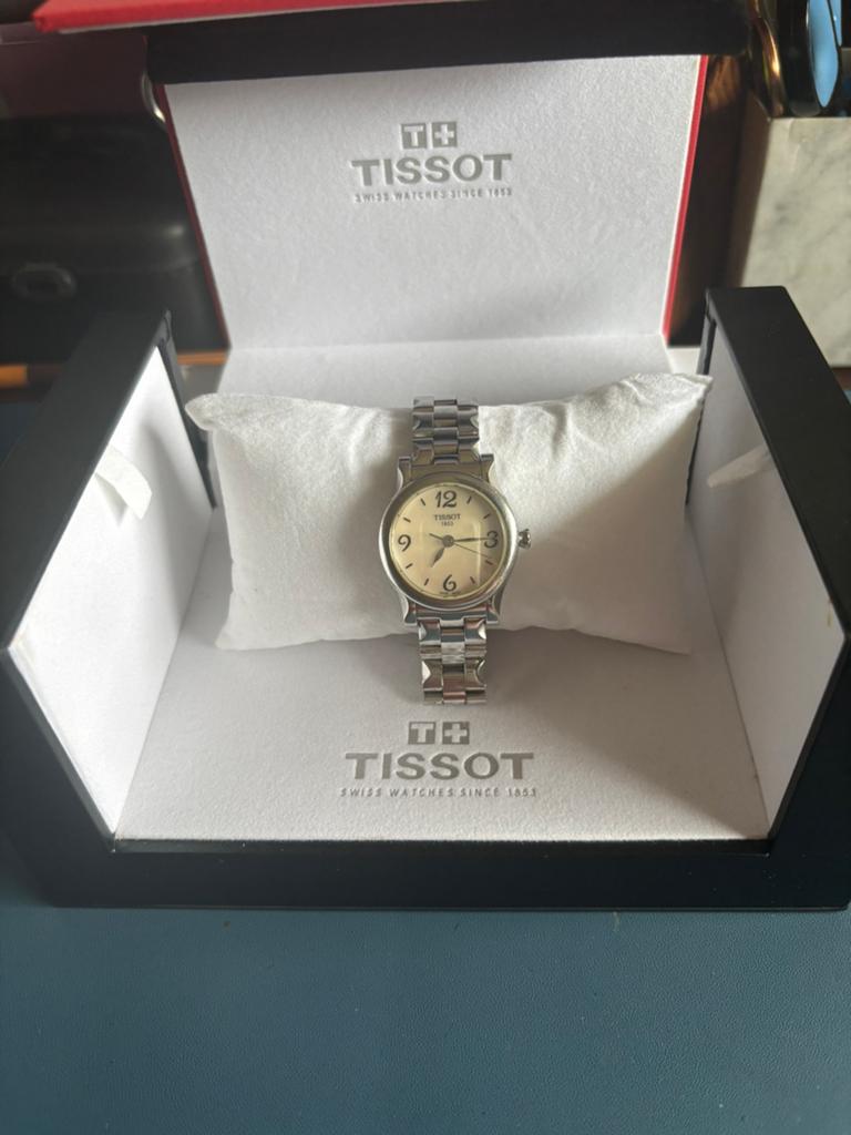 Tissot kwarts uurwerk, Bijoux, Sacs & Beauté, Montres | Hommes, Montre-bracelet, Autres marques, Enlèvement ou Envoi, Utilisé