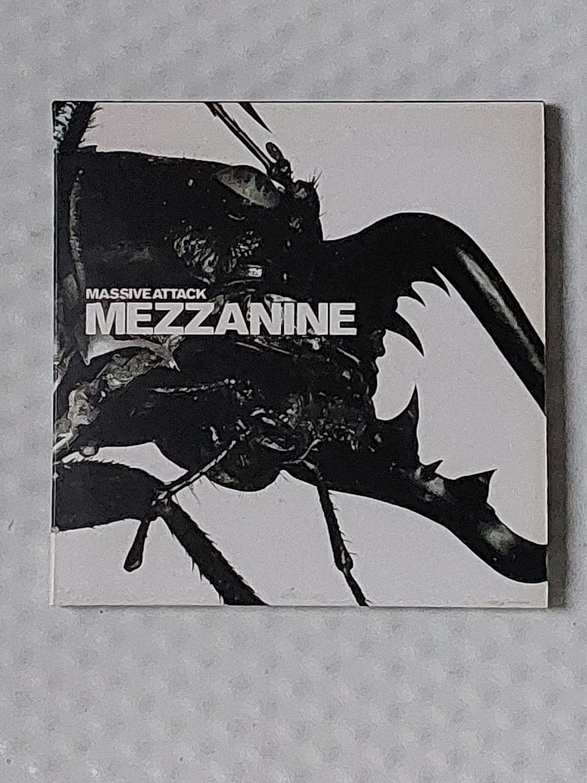 MASSIVE ATTACK - MEZZANINE, Verzenden