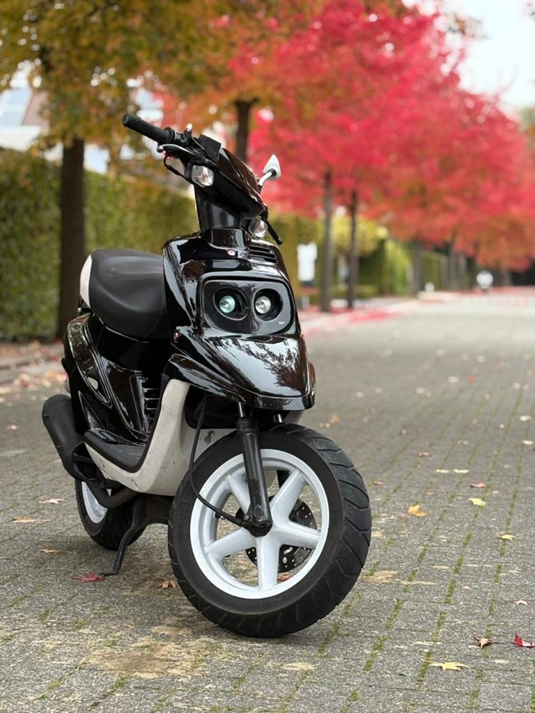 Mbk booster b klasse 12inch editie, Fietsen en Brommers, Ophalen, Zo goed als nieuw