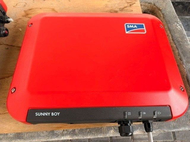 SMA Sunny Boy SB2.5-1VL-40 (2stuks beschikbaar), Doe-het-zelf en Bouw, Zonnepanelen en Toebehoren, Ophalen, Gebruikt, Compleet systeem