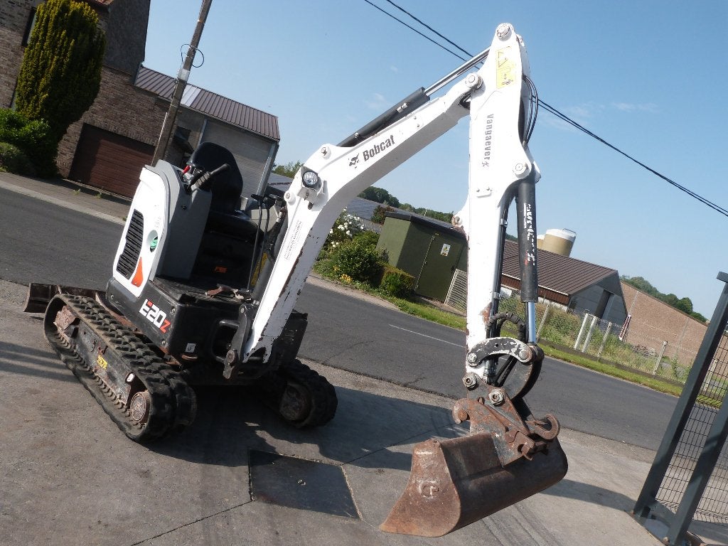 minikraan bobcat E20z, Ophalen, Graafmachine