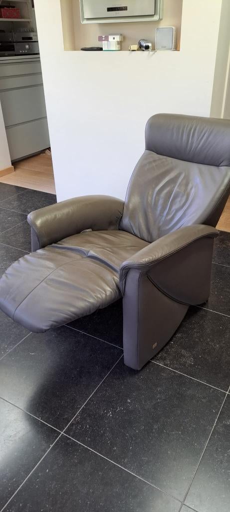 Fauteuil - relaxzetel, Huis en Inrichting, Fauteuils, Ophalen, Gebruikt, Leer