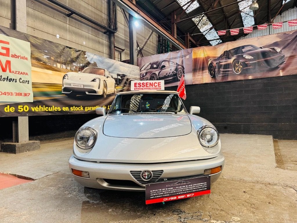Alfa Romeo Spider 2.0i Cabriolet GTA Cuir, Autos, Argent ou Gris, Achat, Entreprise, Boîte manuelle