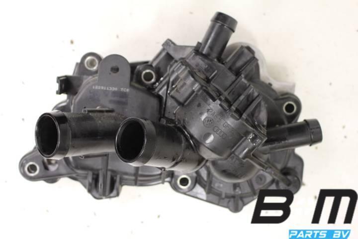 Waterpomp Volkswagen Up! Move 3 deurs 04C121121C, Gebruikt