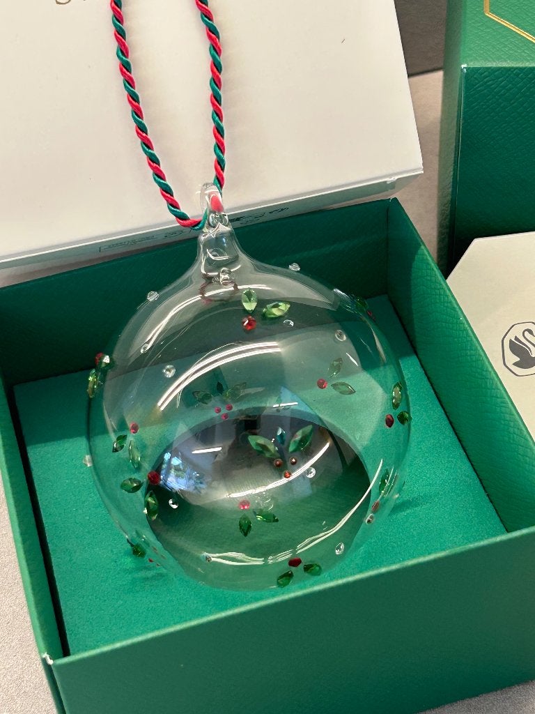 Swarovski Holiday Cheers Maretak Ornament Kerstbal, Ophalen of Verzenden, Nieuw, Figuurtje