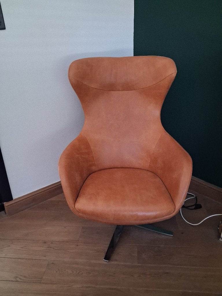 Egg chair, Ophalen, Zo goed als nieuw, Leer, Modern egg chair