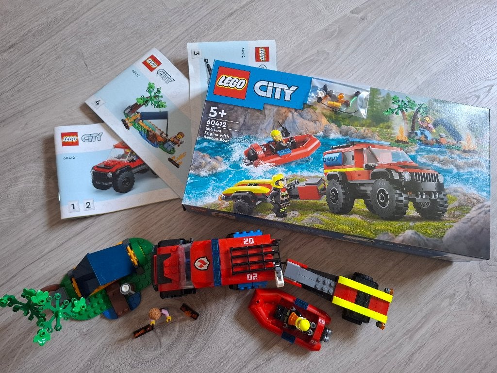 Camion de pompiers 4x4 LEGO City avec canot de secours 60412, City, Lego, Ensemble complet, Comme neuf