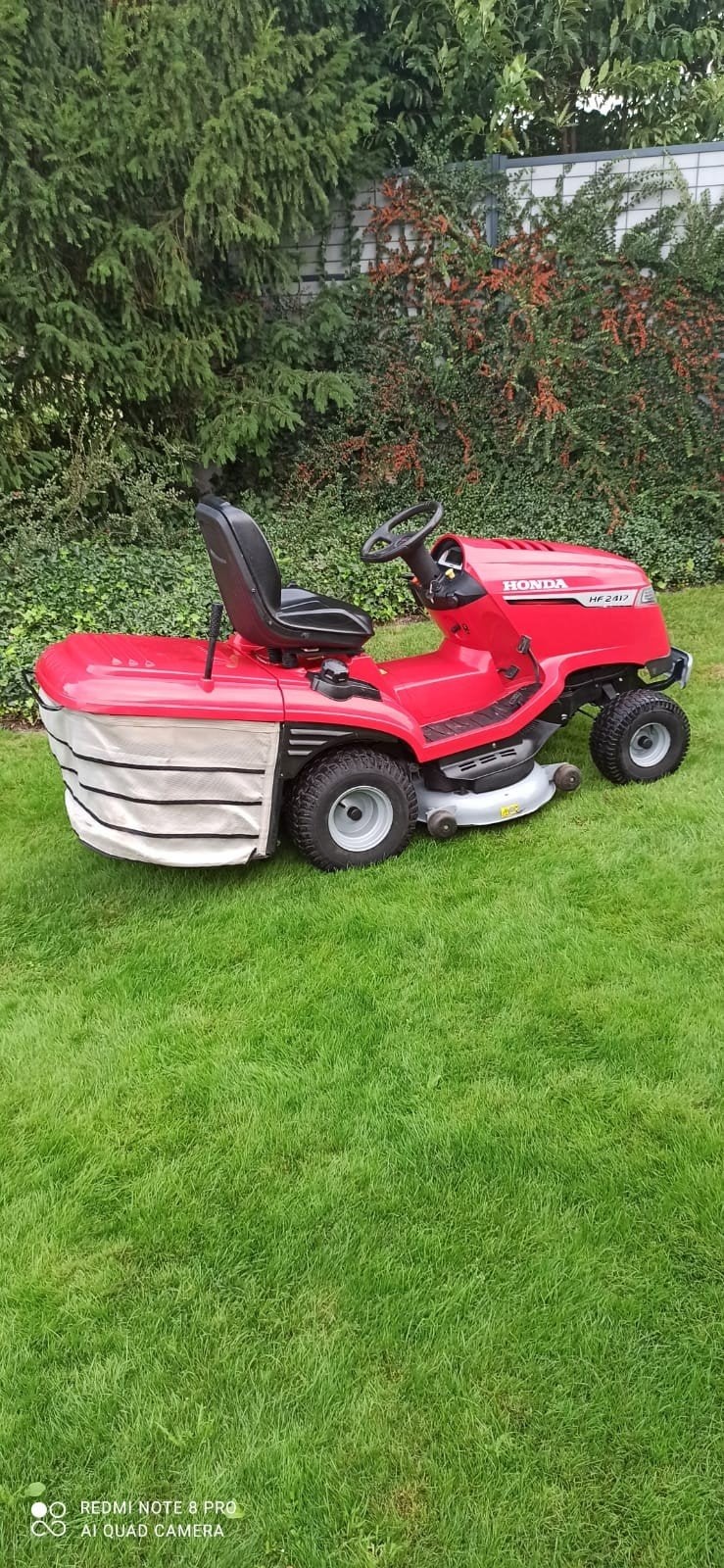 zitmaaier honde hf2417hme versamow model 2023, Honda, Comme neuf, Enlèvement, Démarrage électrique