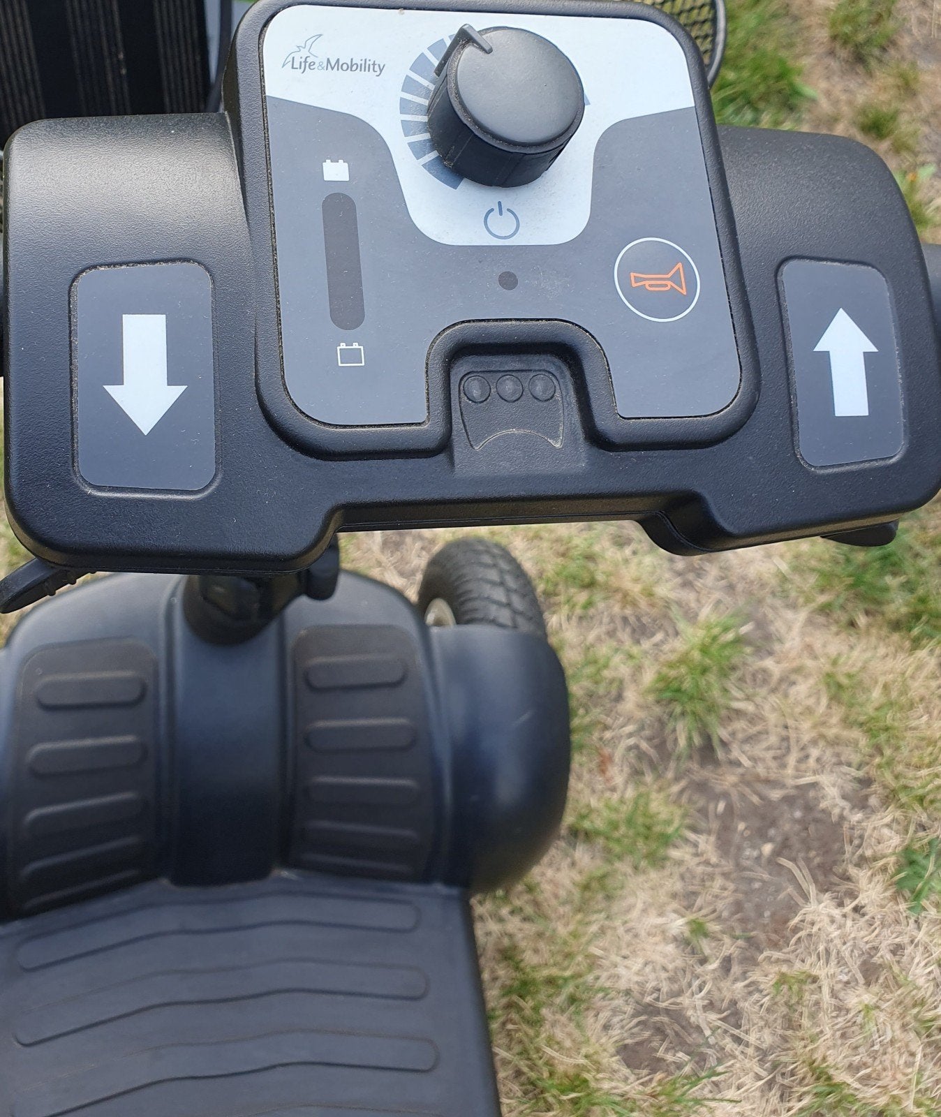 Prachtige scootmobiel ️nieuwste model️
MET NIEUWE ACCU'S!!, Diversen, Ophalen
