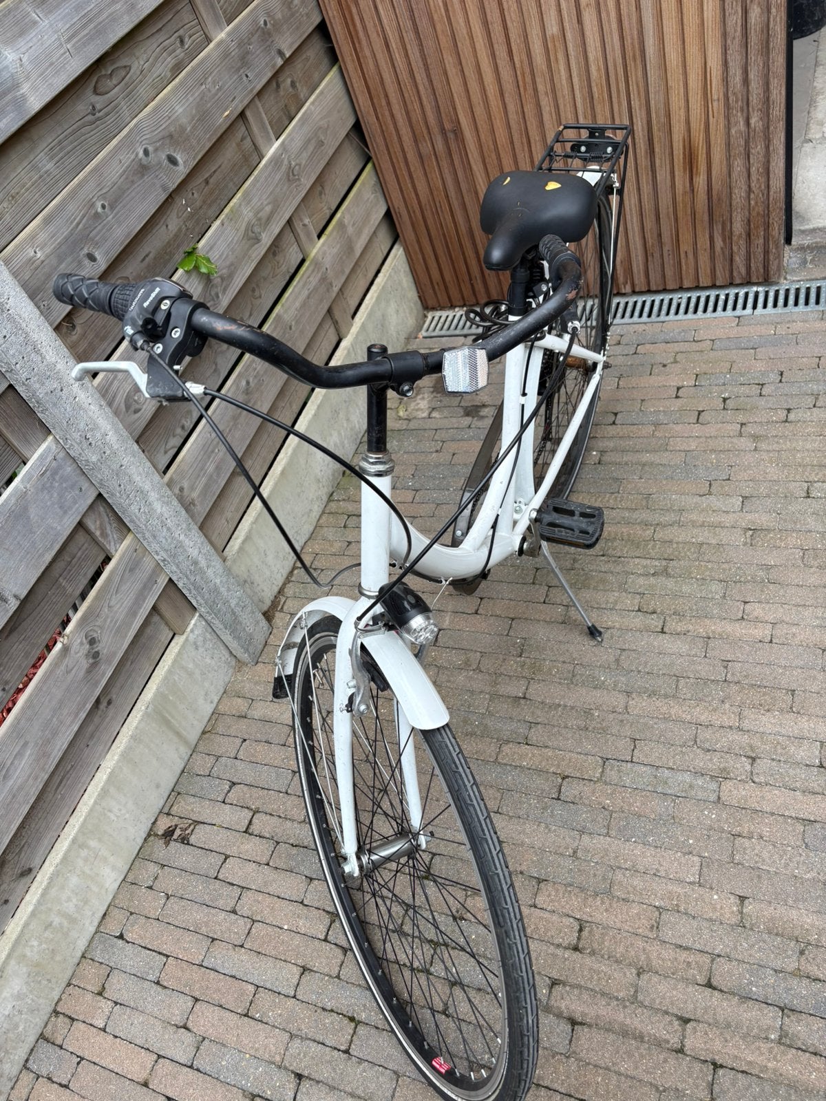 Vrouwenfiets, Enlèvement, Utilisé