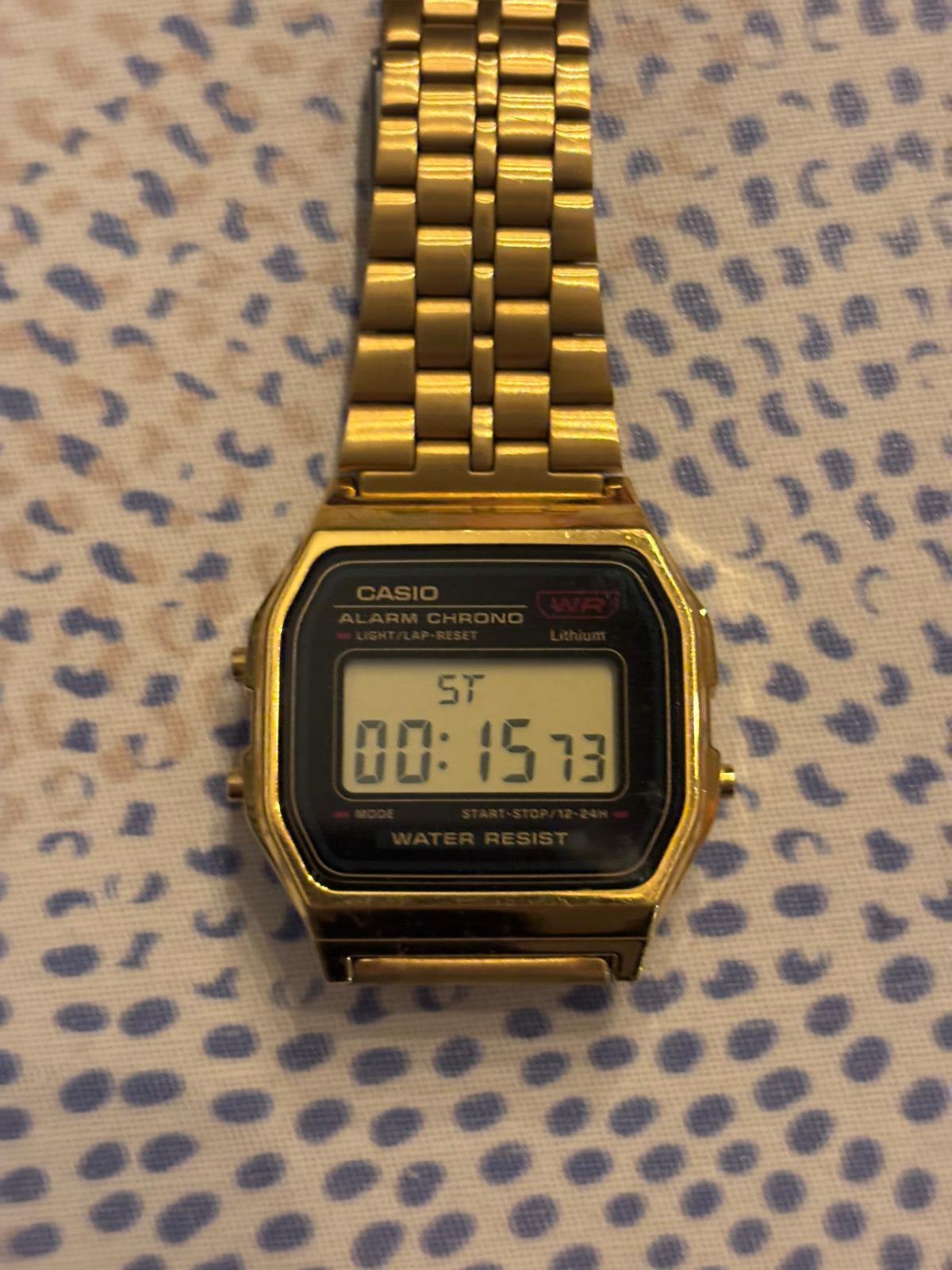 Montre numérique vintage Casio A159W 593 dorée, Enlèvement ou Envoi, Montre-bracelet