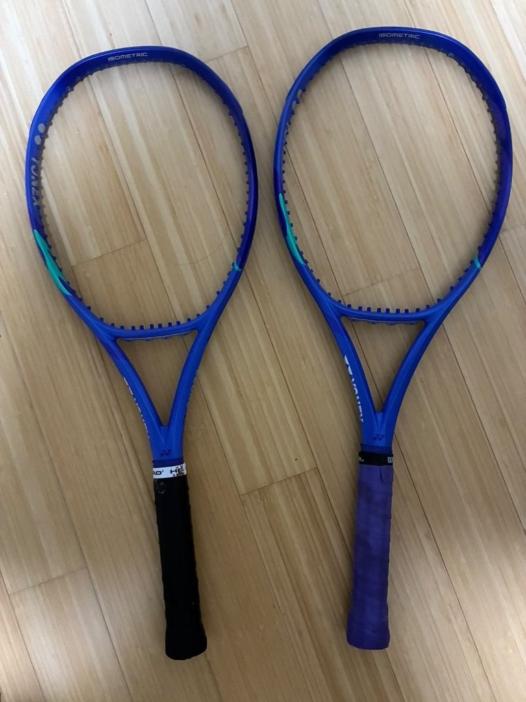 Raquettes Yonex Ezone, Sports & Fitness, Autres marques, Enlèvement ou Envoi, Raquette, Comme neuf