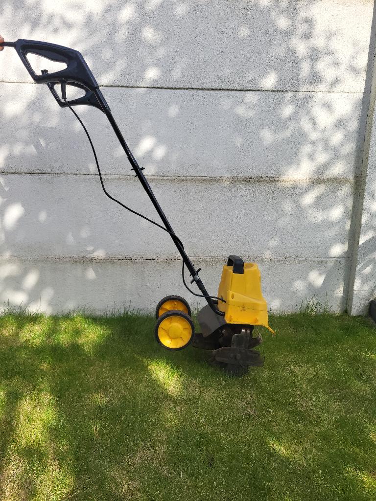 Kleine Elektrische tuinfrees, Ophalen, Gebruikt, Elektrisch, Tuinfrees