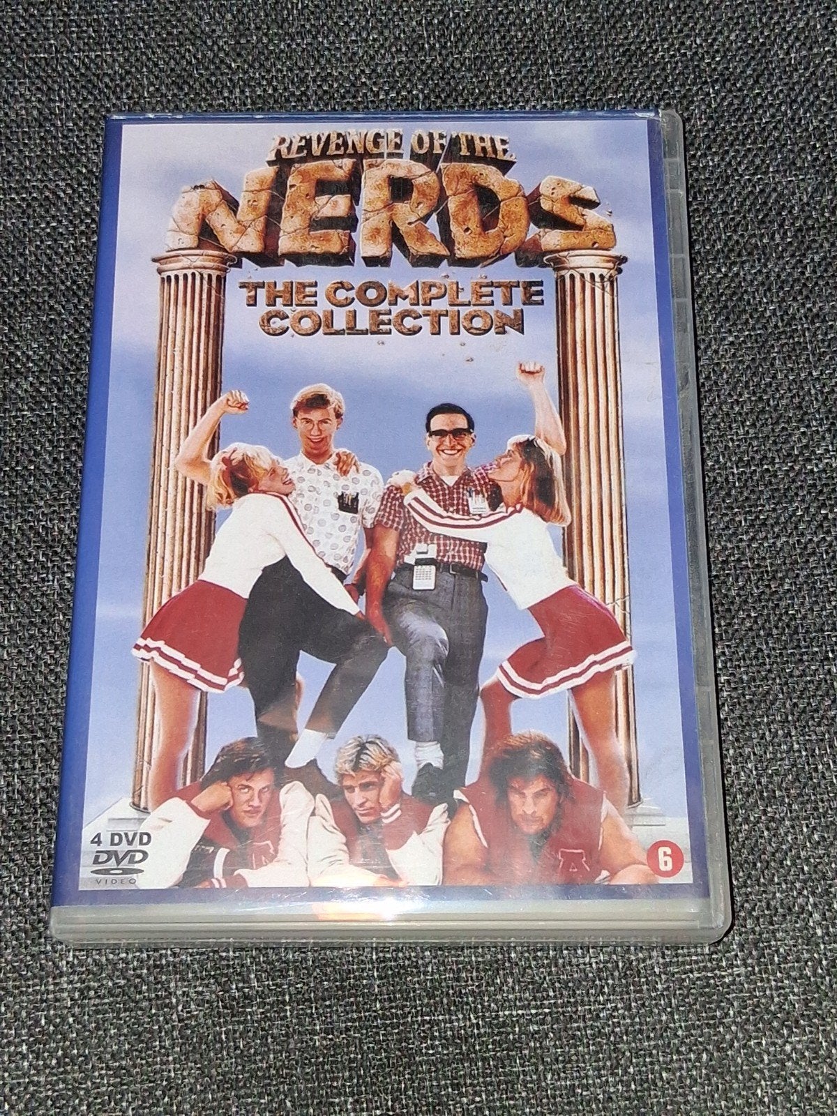 revenge of the nerd, the complete collection op dvd, CD & DVD, DVD | Comédie, À partir de 6 ans, Enlèvement ou Envoi, Néerlandais