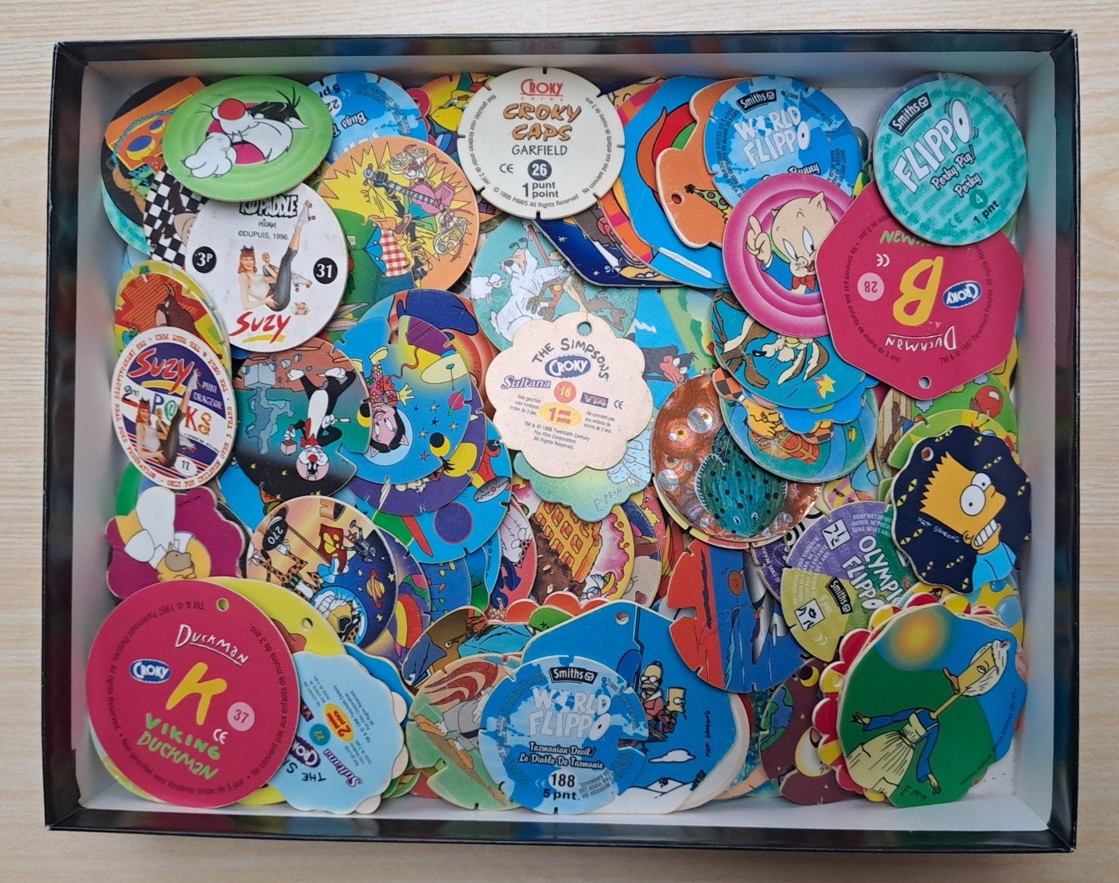 Flippo's : 300 in doos., Collections, Flippos, Enlèvement