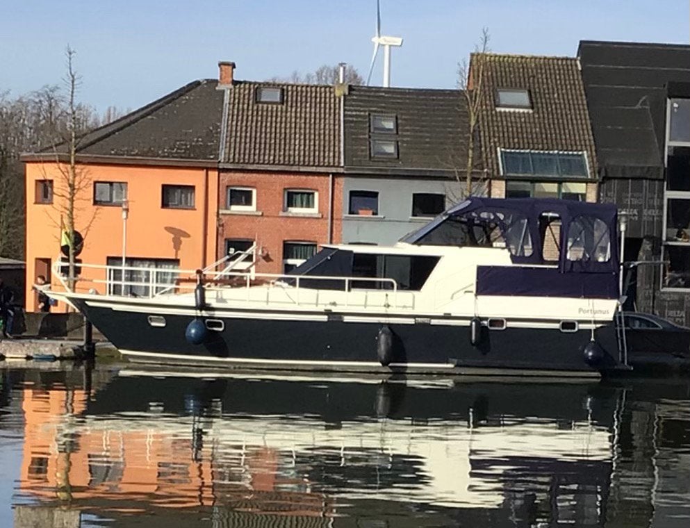 Motorjacht te koop, Watersport en Boten, Motorboten en Motorjachten, Binnenboordmotor, Diesel, Walstroom, Zo goed als nieuw