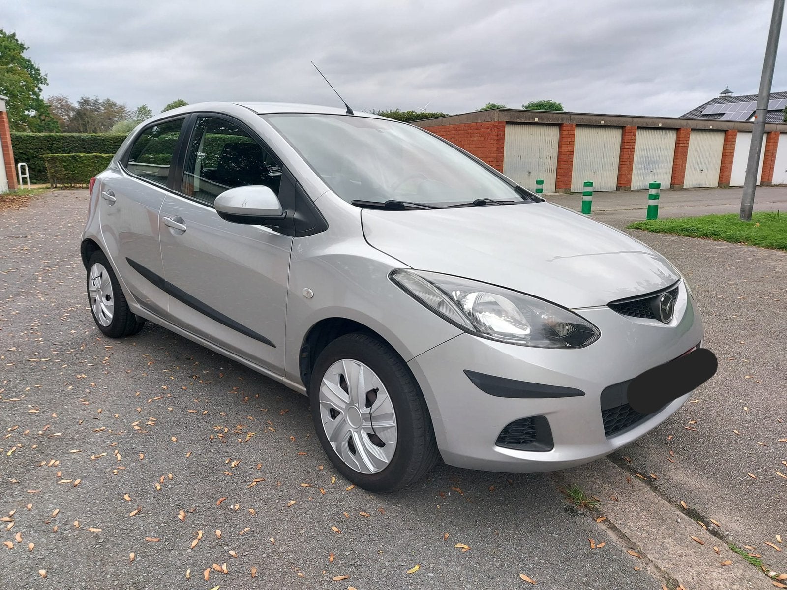 Mazda 2 1.3i Benzine, Auto's, Voorwielaandrijving, Stof, Zwart, Handgeschakeld