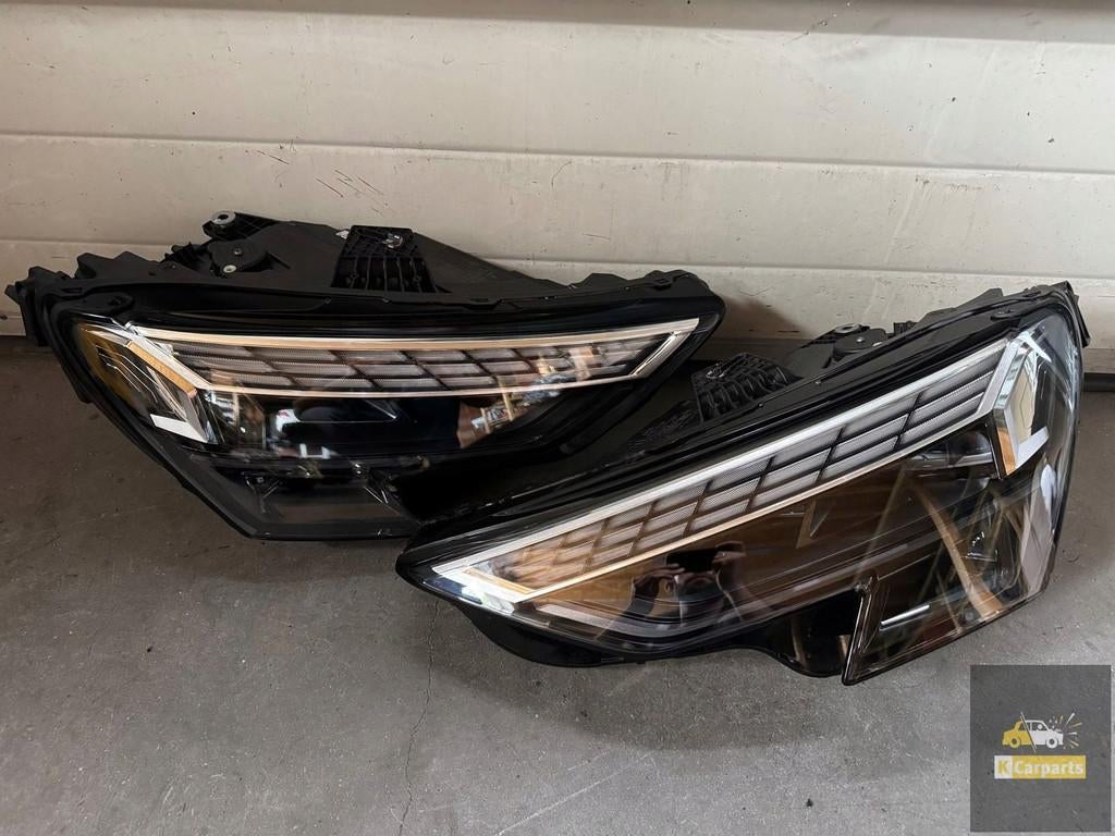 8Y0941035M Audi RS3 A3 8Y FULL LED MATRIX phare gauche droit, AUDI AG, Auto-Union-Strasse 1
85045  Ingolstadt, DE, Audi, Utilisé