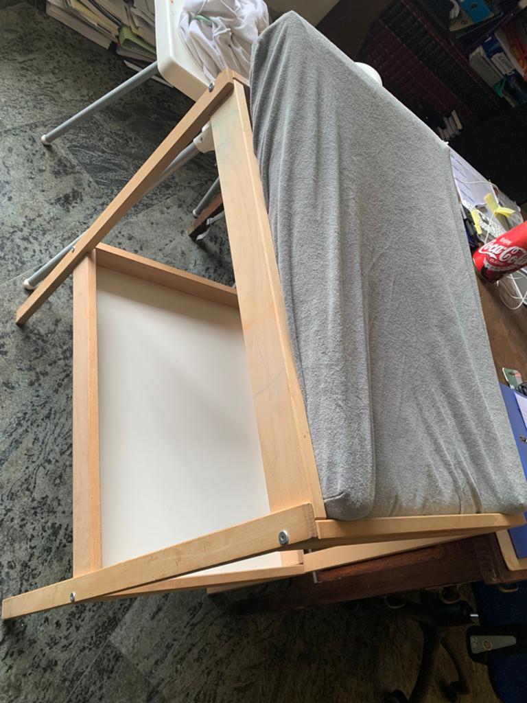 Ikea verzorgingstafel met kussen, Maison & Meubles, Chambre à coucher | Lits, Comme neuf, Enlèvement