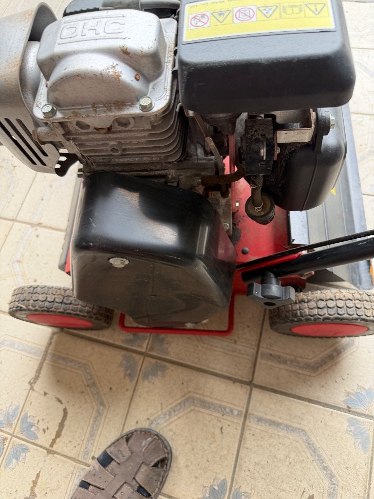 Gras verluchting machine, Tuin en Terras, Ophalen, Zo goed als nieuw