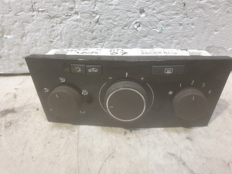 PANNEAU DE COMMANDE CLIMATISATION Opel Astra H GTC (L08), Opel, Opel Automobile GmbH, Utilisé, Kontakt-opel@opel.com