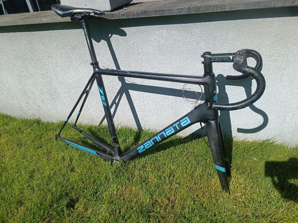 Zannata Z82 carbon frame maat 58 + Deda zero randapparatuur, Fietsen en Brommers, Ophalen, Frame, Carbon