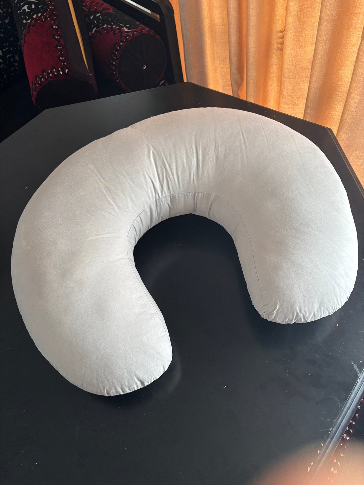 Coussin d’allaitement et porte bebe, Enlèvement, Comme neuf