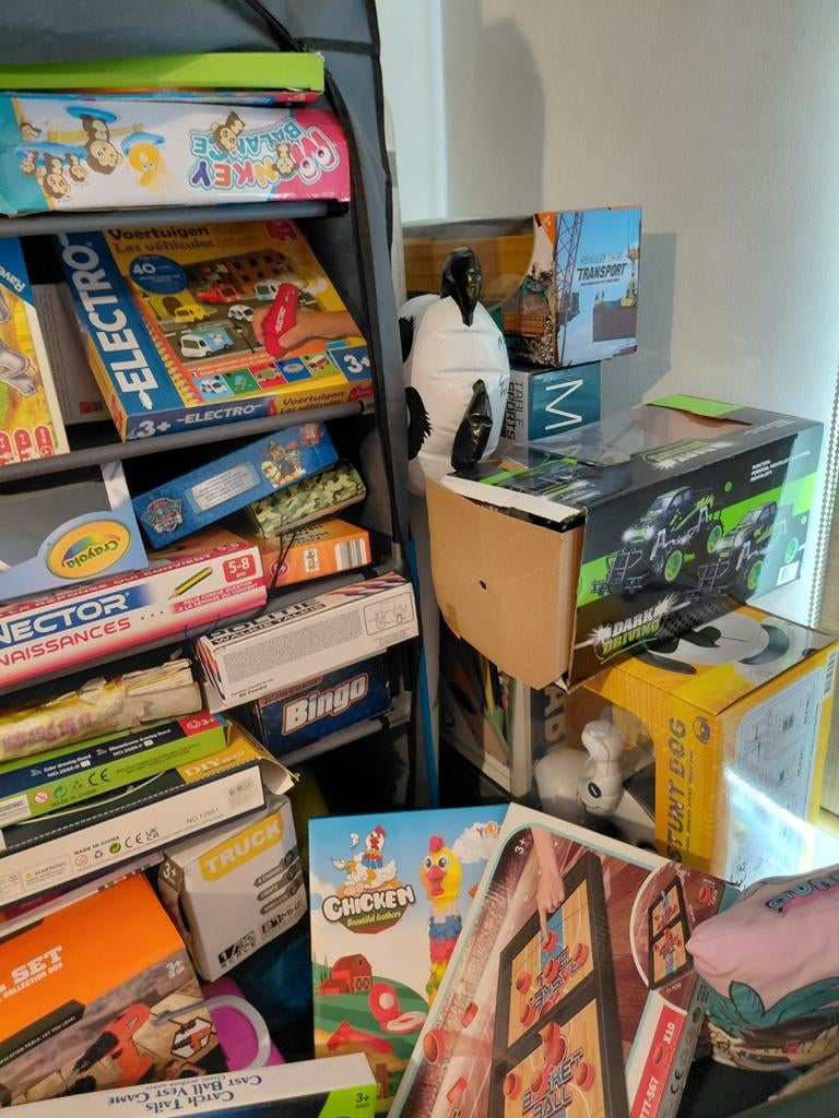De nombreux jouets filles et garçons+ coussins certains neuf, Enlèvement