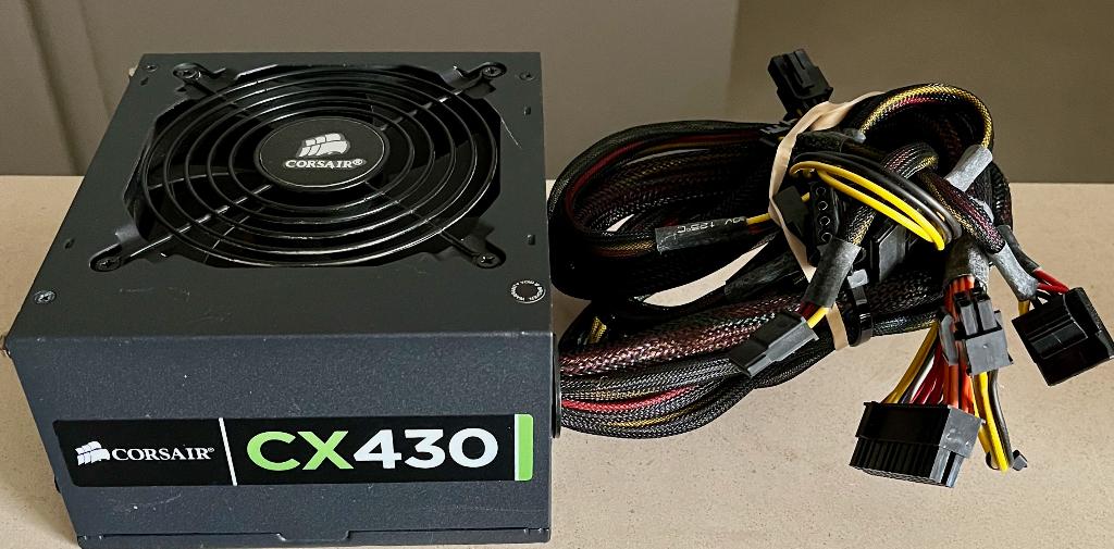 Alimentation CORSAIR CX430, Informatique & Logiciels, Alimentations internes, Enlèvement, Comme neuf