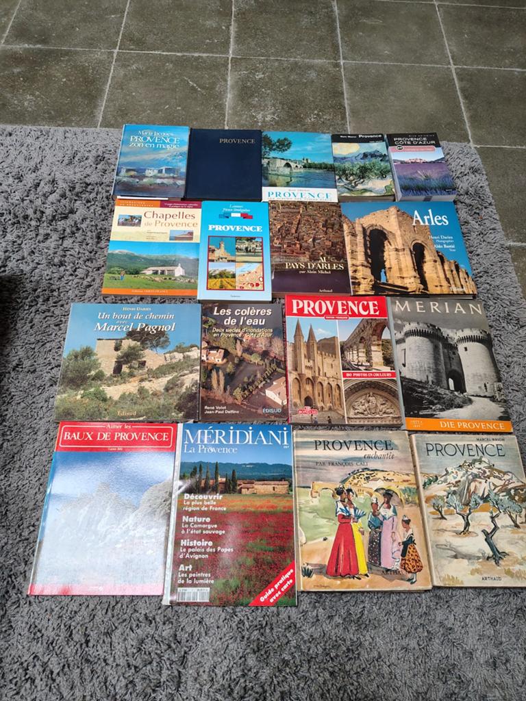 Lot van 17 boeken over de Provence, Enlèvement ou Envoi