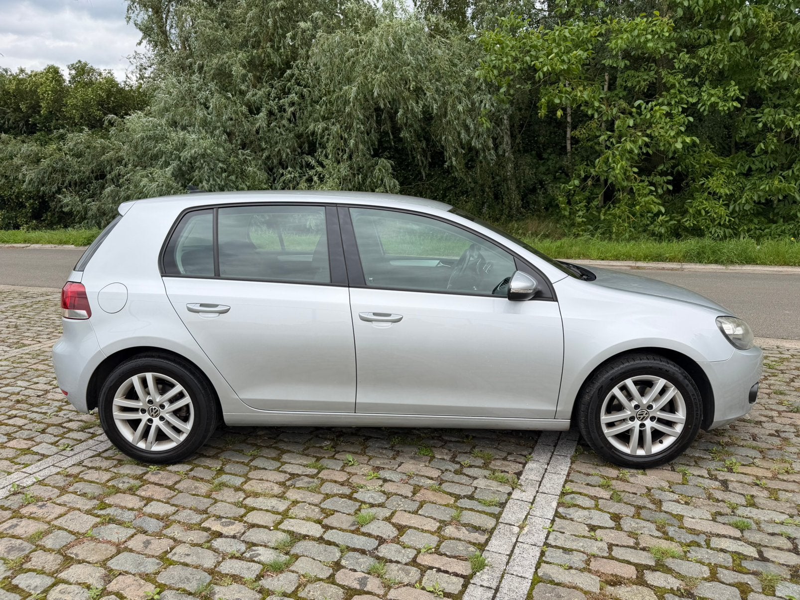 Volkswagen golf 6 1.6 tdi, Voorwielaandrijving, Euro 5, Stof, Zwart