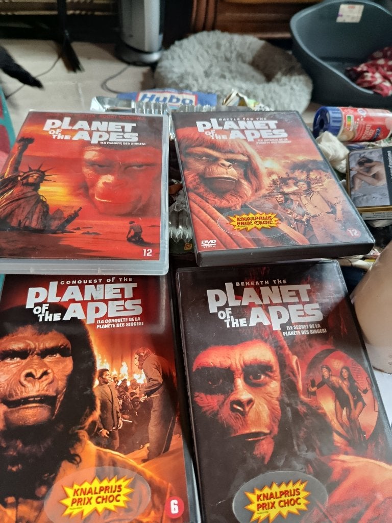 4 DVD de la vrai série la planète des singes, CD & DVD, À partir de 12 ans, Enlèvement, Comme neuf, Action