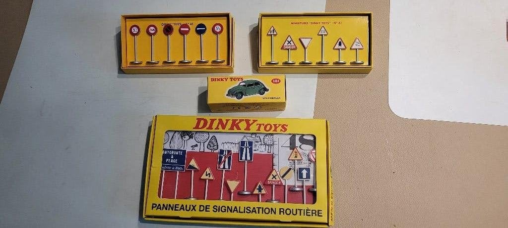 lot dinky toys, Ophalen of Verzenden, Dinky Toys
