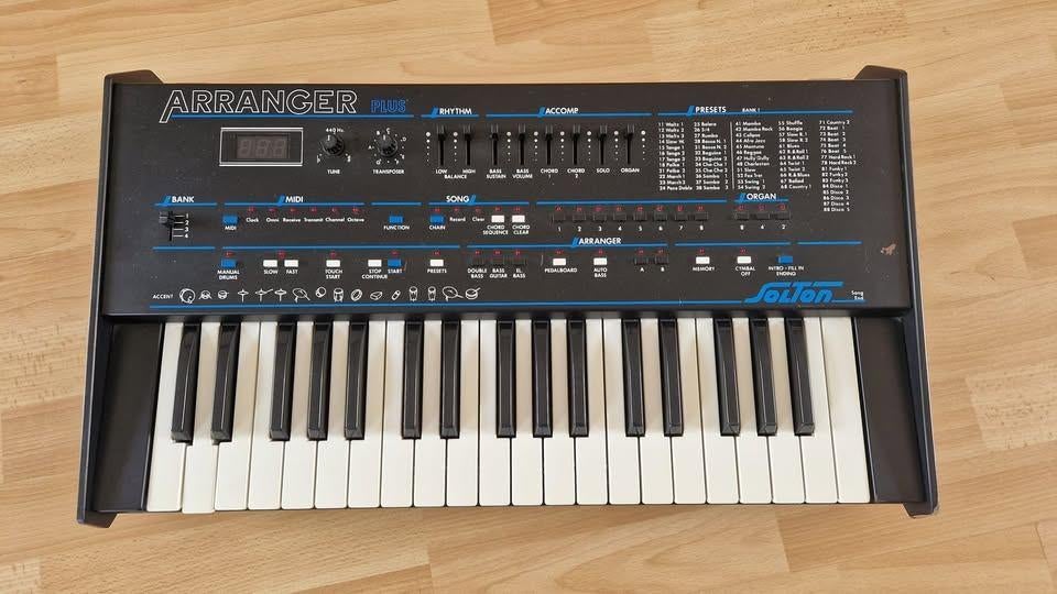 Solton Arranger Plus *** VINTAGE, Musique & Instruments, Enlèvement, Utilisé