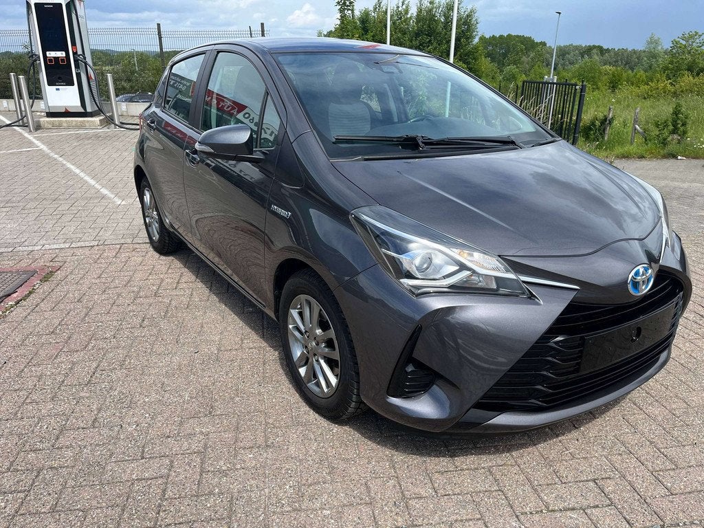 Toyota Yaris Yaris Hybrid 1.5i Dual VVT-iE Comfort CVT Garan, Autos, Toyota, Argent ou Gris, Achat, Euro 6, Entreprise