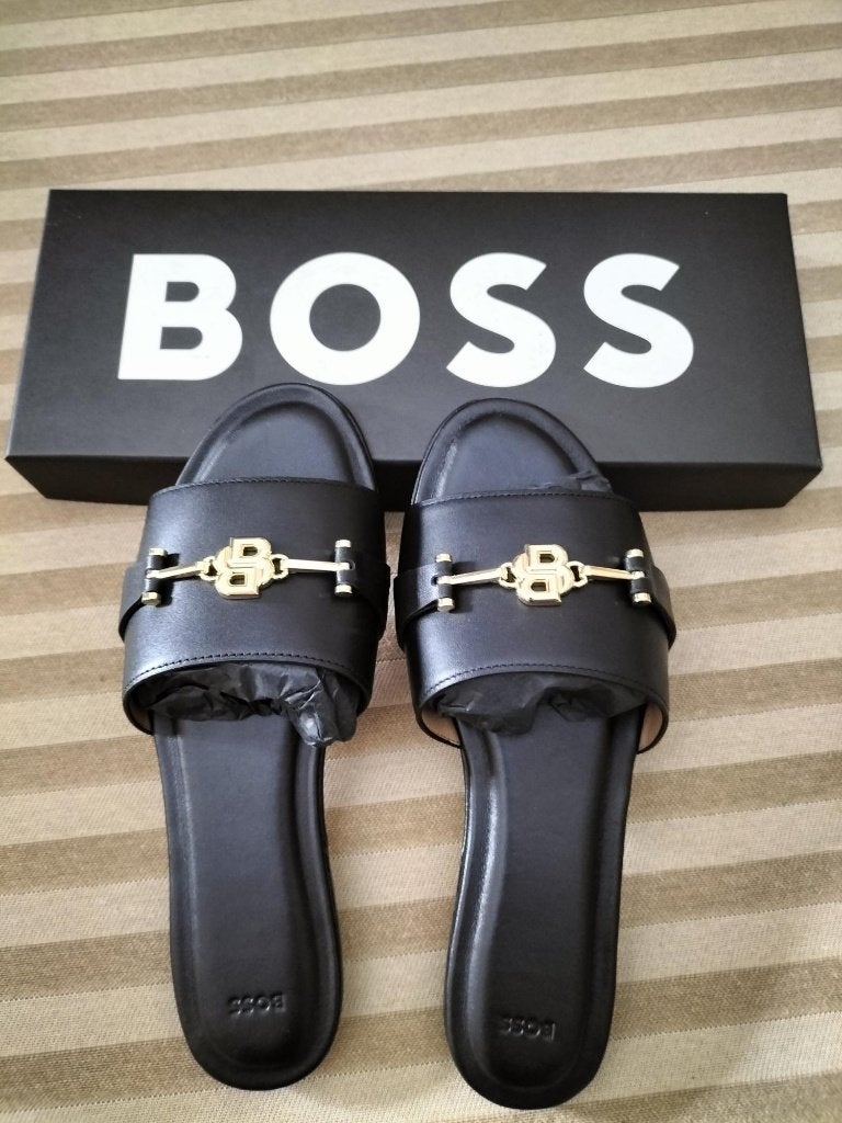 BOSS Emberlyn Black Gold Leather Slippers Size 38 NEW, Kleding | Dames, Schoenen, Slippers, Verzenden, Zwart, Nieuw