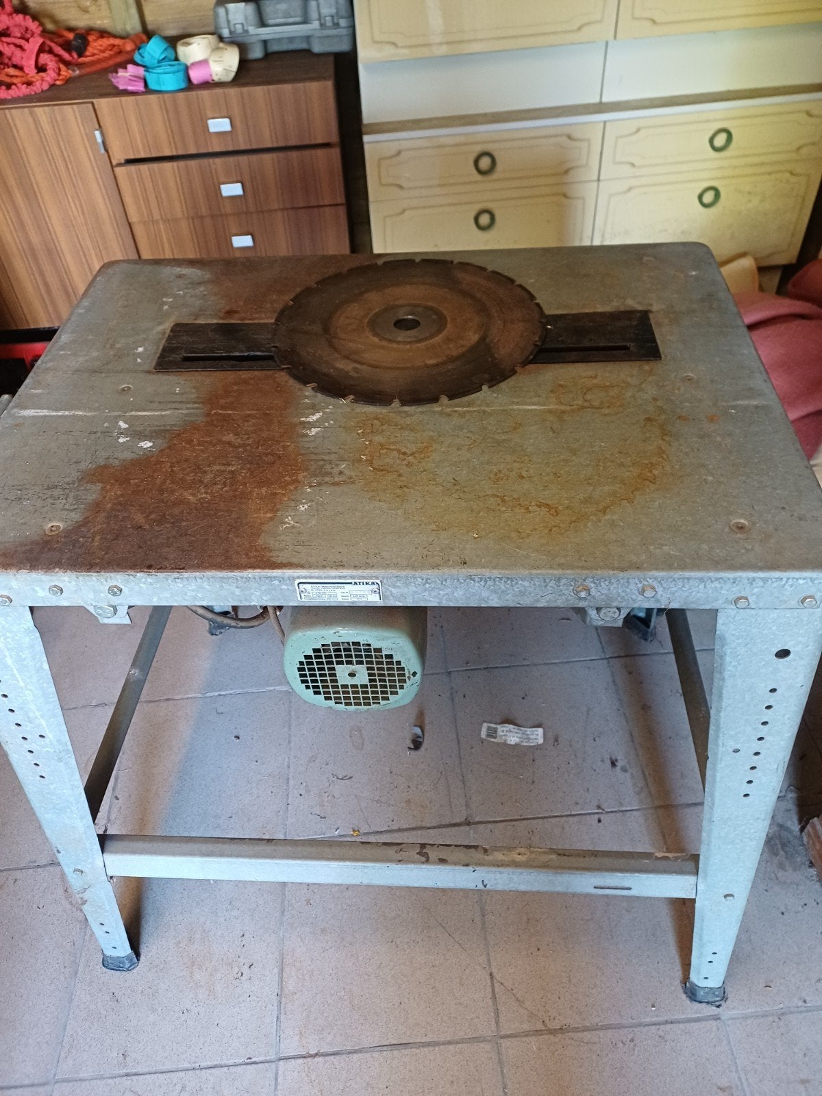 zaagtafel, Enlèvement