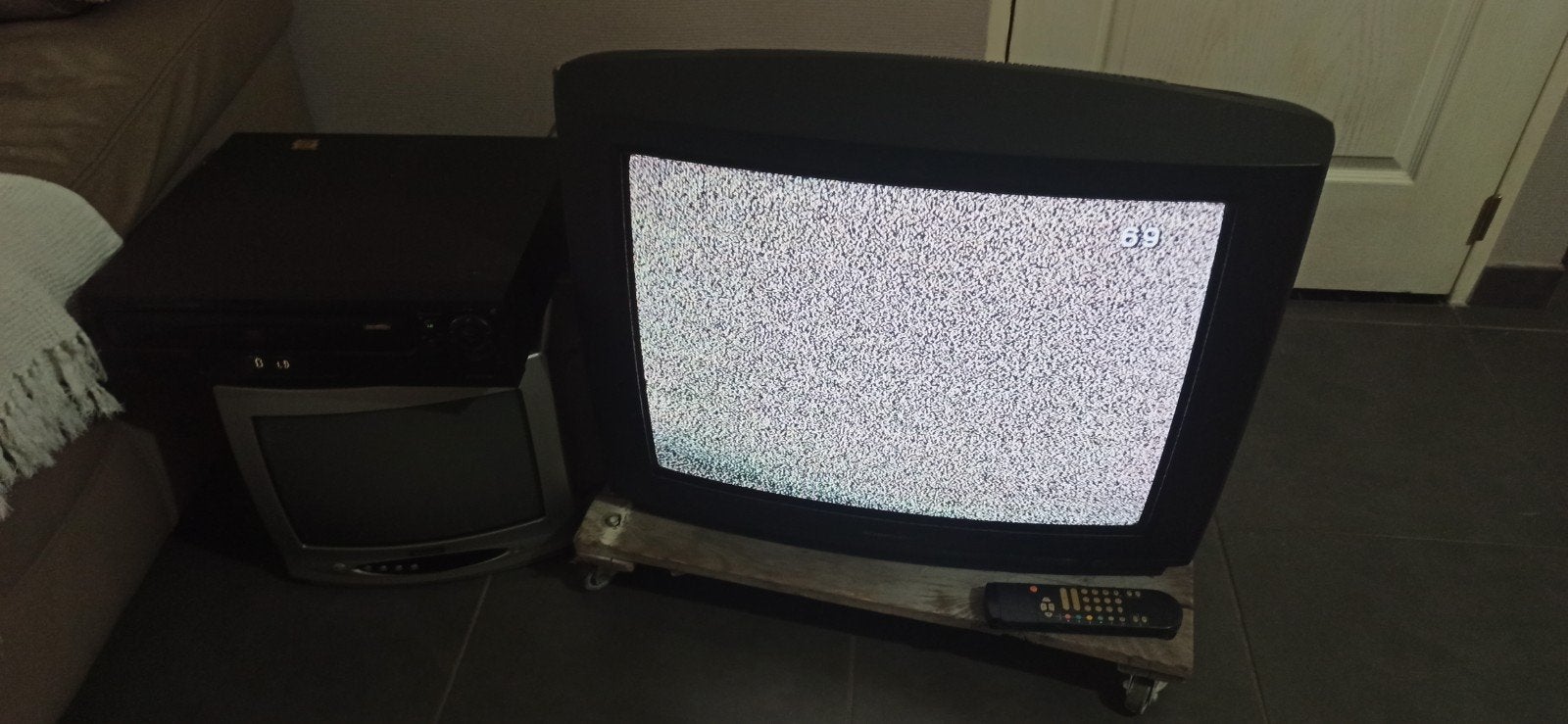 Crt tv Schneider 70cm tele cathodique, Enlèvement ou Envoi