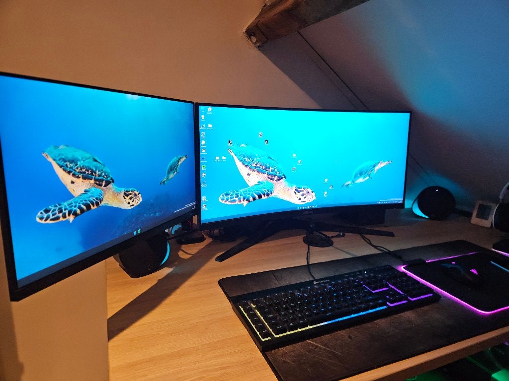 Setup gaming complet I7/RTX 3070 Ti – Double écran 34" + 24", 32 GB, Avec carte vidéo, 1500 Go, Comme neuf