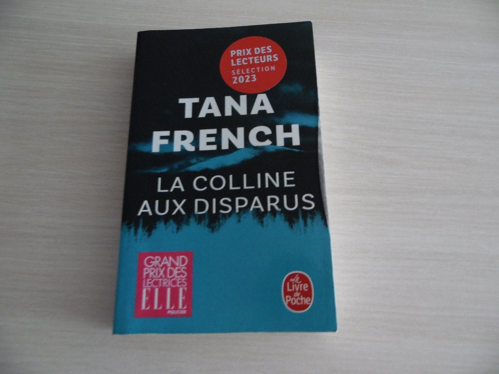 LA COLLINE AUX DISPARUS      TANA FRENCH, Ophalen of Verzenden, Zo goed als nieuw, Tana French, Amerika