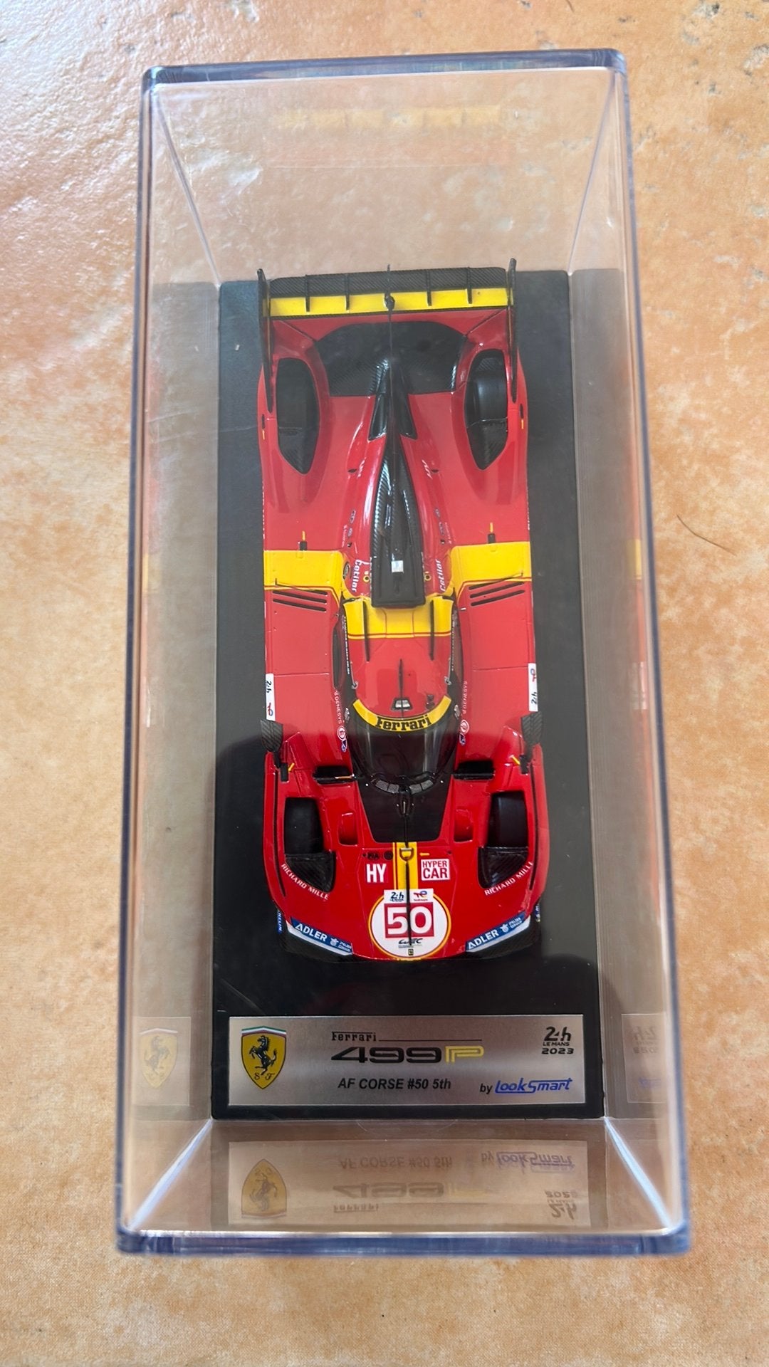 Looksmart Ferrari 499 af corse #50 2023, Hobby & Loisirs créatifs, Voitures miniatures | 1:24, Enlèvement ou Envoi, Comme neuf