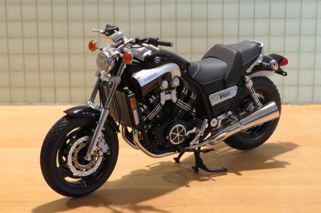 Yamaha V-max 1:12 minichamps, Enlèvement ou Envoi, Neuf, 1:9 à 1:12, Moteur