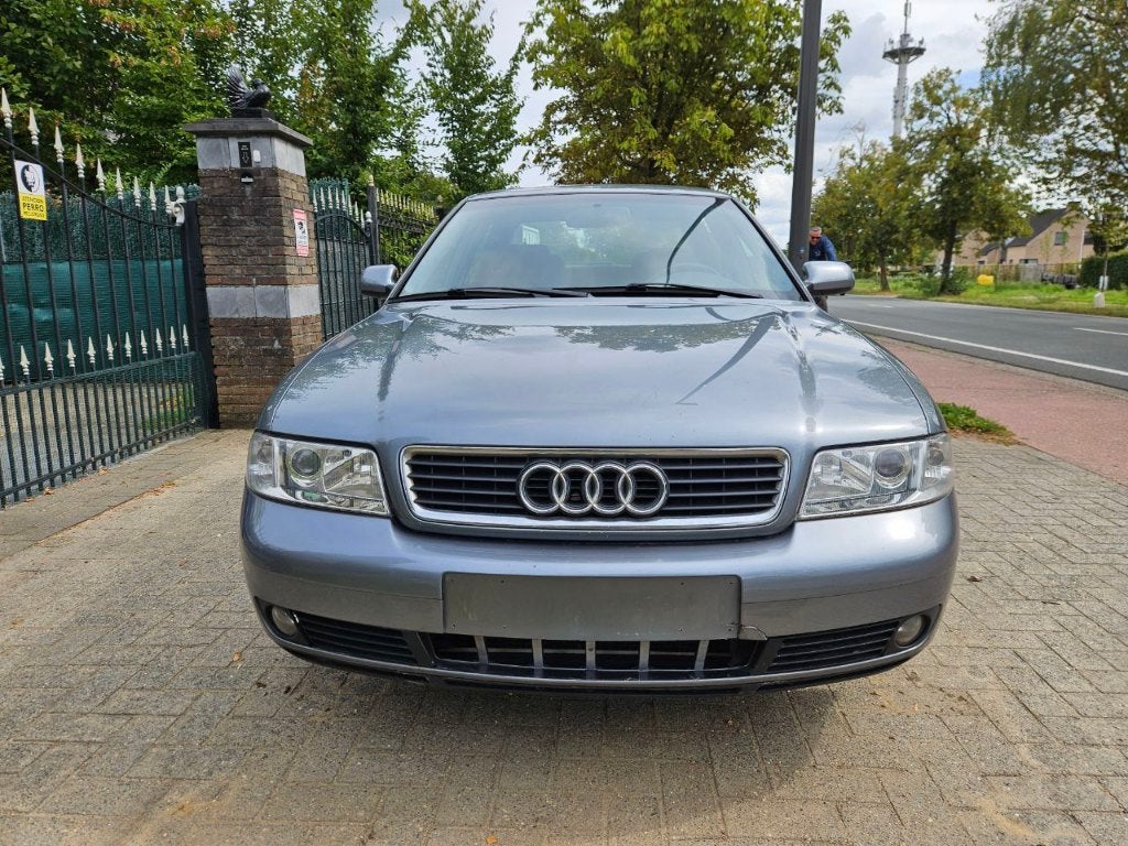 Audi A4 1.9 TDI*AUTOMATIC*KLIMA*165957 KM*PDC*ALU VELGEN, Autos, Achat, 4 portes, A4, Automatique