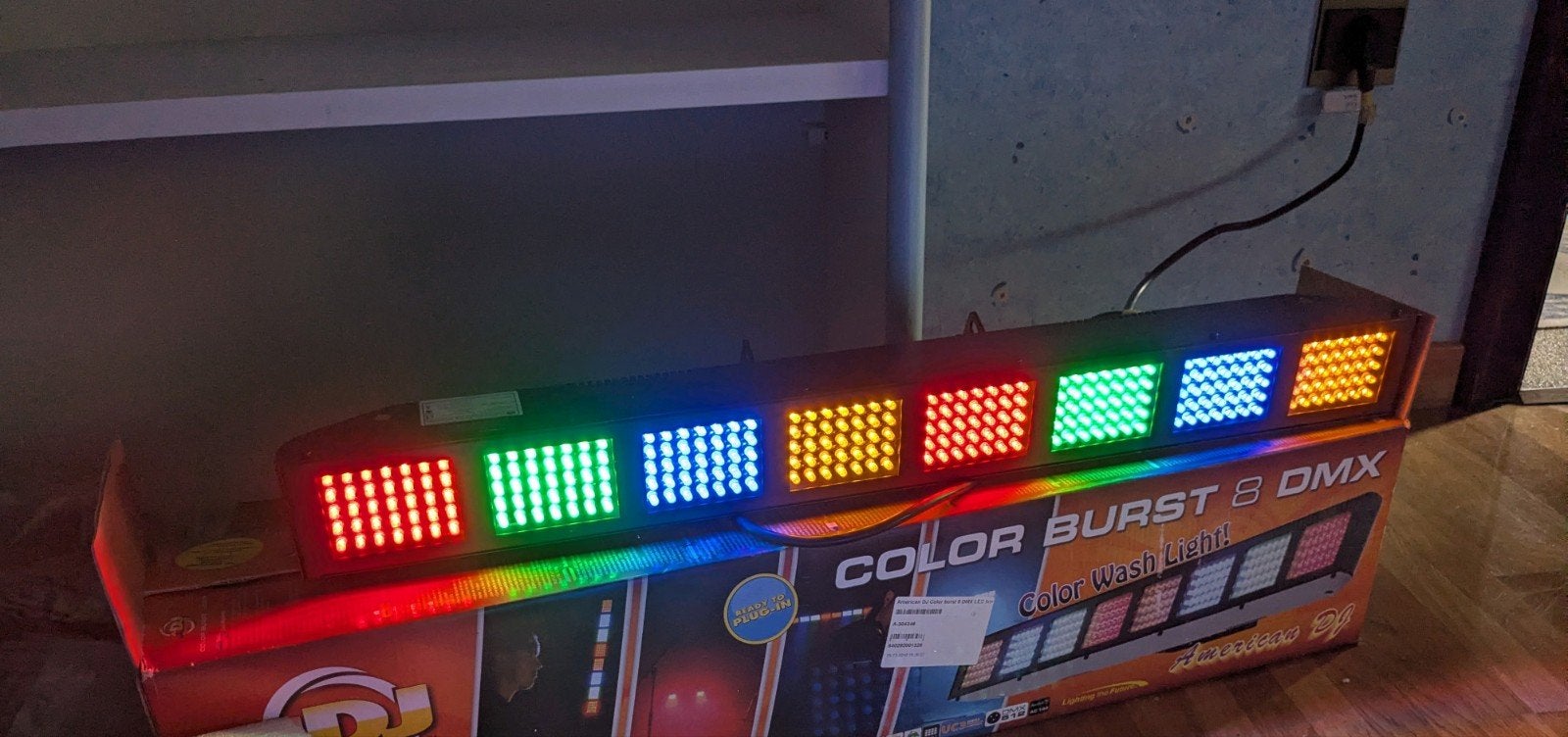 American DJ Color Burst 8 DMX LED bar + lighting controler, Ophalen of Verzenden, Zo goed als nieuw, Licht, Kleur